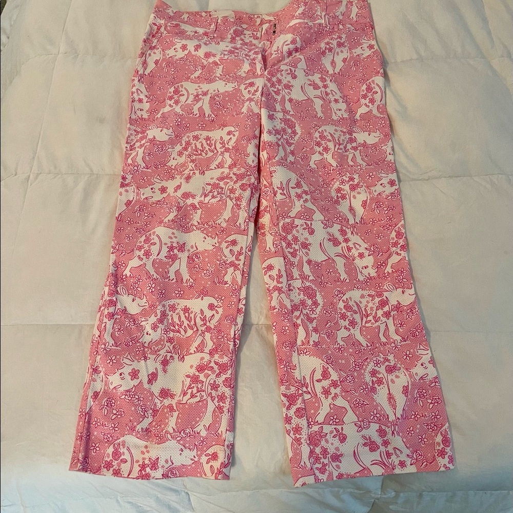 Lilly Pulitzer pink rhino capris. Size 8